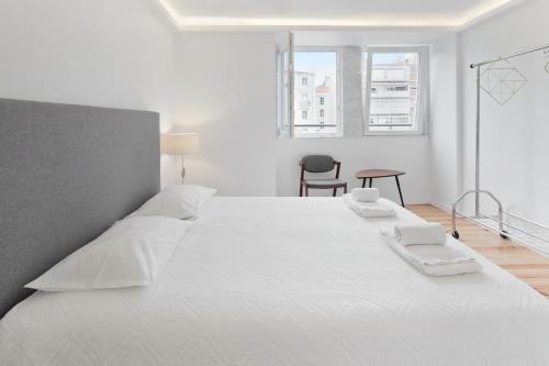 Santo Amaro House | Room With Private Bathroom -Alcantara