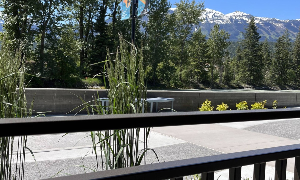 Golden Hotel | Rooms at Riveredge