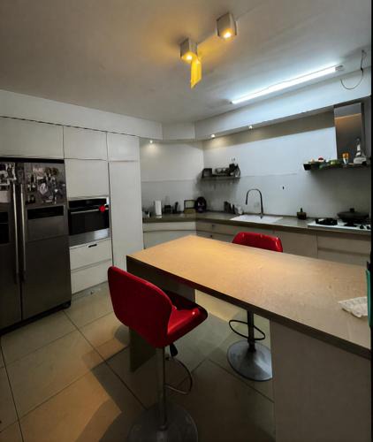 Herzliya House | Rooms in Shared Villa & Private Studio, Herzeliya