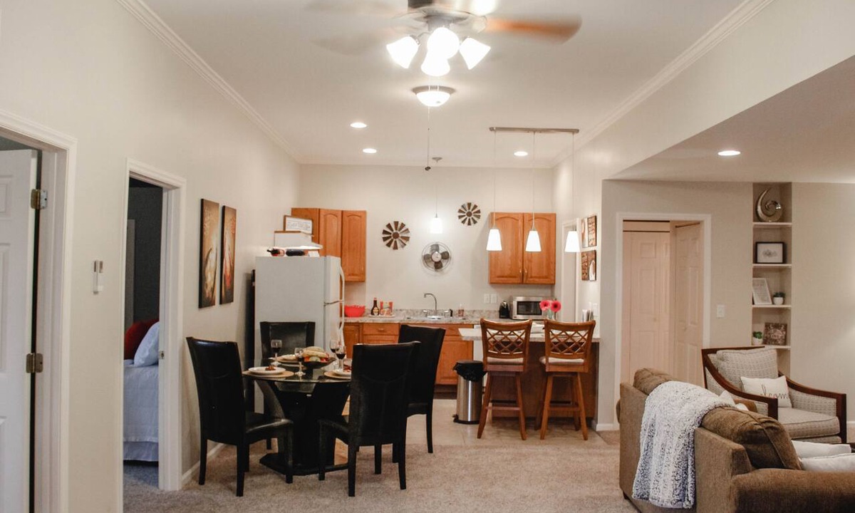 Floyd Apartment | Roomy Apt. Downtown Floyd; Golden Maple Homestays