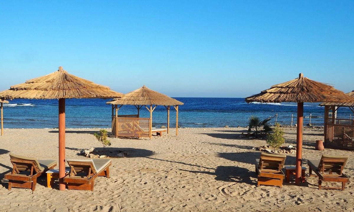 El Quseir Hotel | Roots