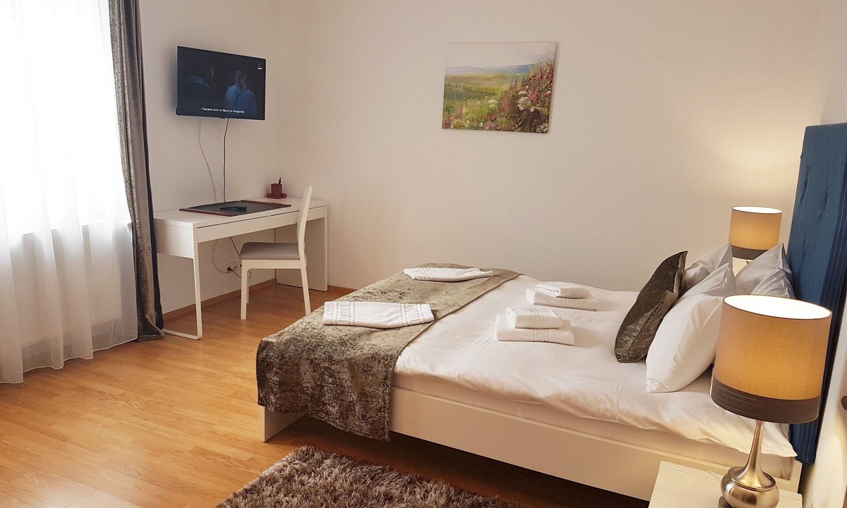 Three Oaks Apartment | RORO RESIDENCE