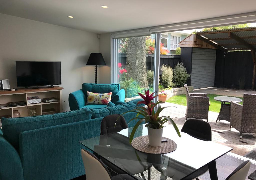 Christchurch City Centre House | Rose Cottage
