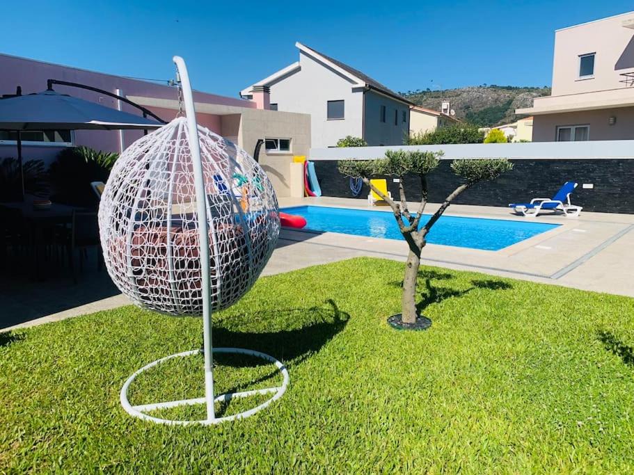 Belinho House | Rose plaisir