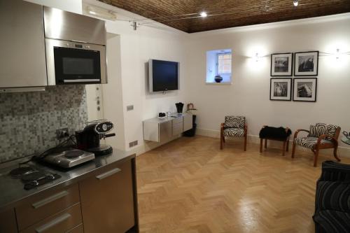 Rione IV Campo Marzio House | Rose Roma