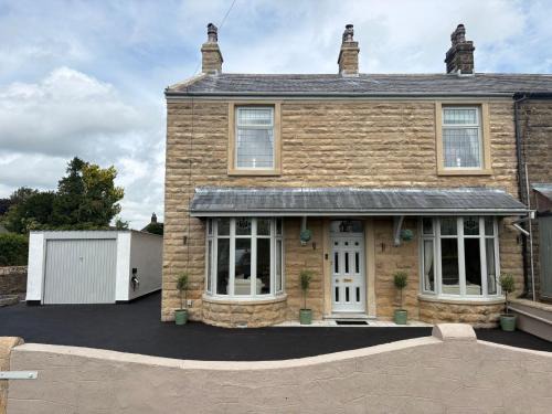 Higher Walton House | Rose Villa Cottage