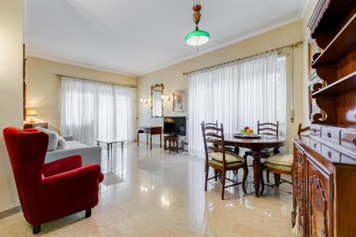 Quartiere XX Ardeatino Apartment | Rossini Home