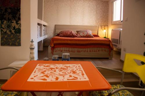 Triggiano House | Rosu