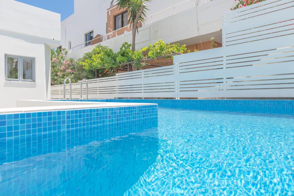 Kato Galatas Apartment | Rotunda Suites