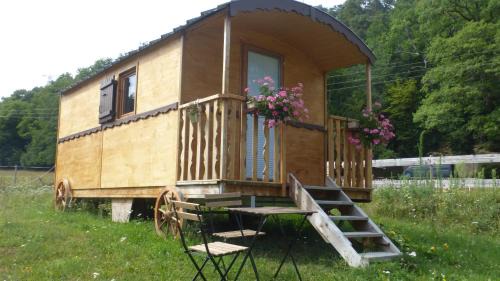 Gueberschwihr Bed & Breakfast | Roulottes Django et Bella