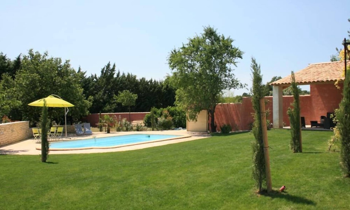 Roussillon House | Roussillon:Large Provencal villa in a quiet location-Private pool