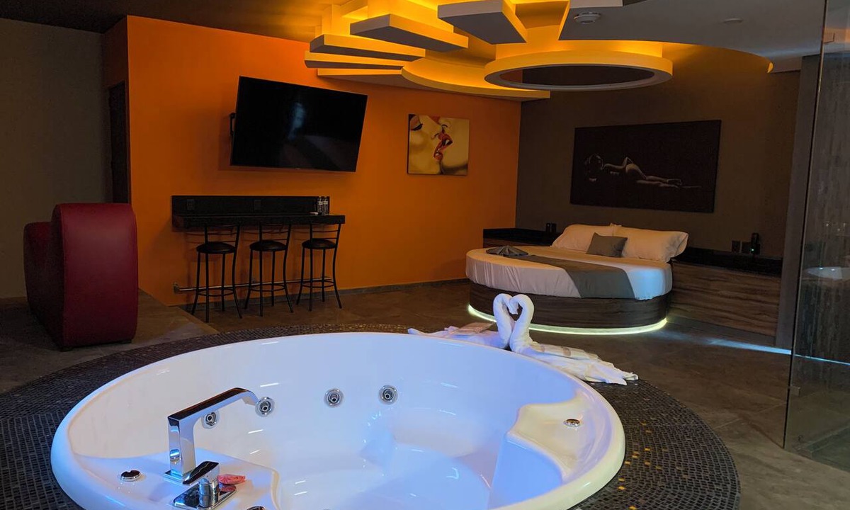 Queretaro Hotel | Roxy Motel