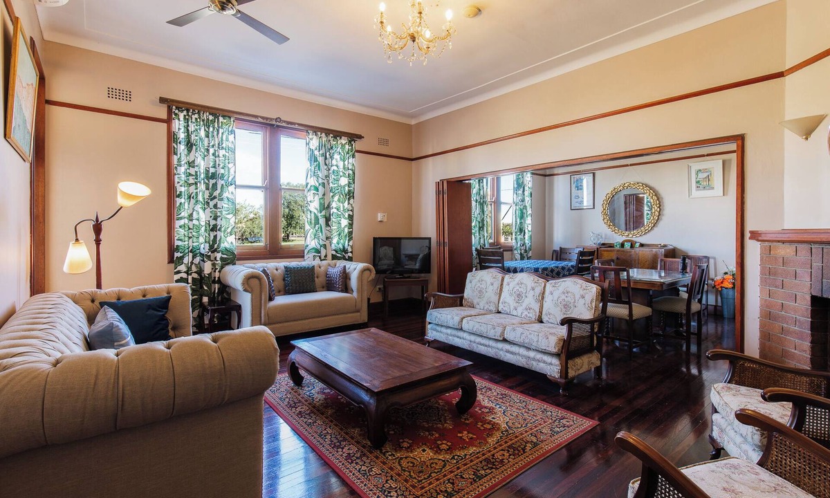 Dungog Hotel | Royal Hotel Dungog