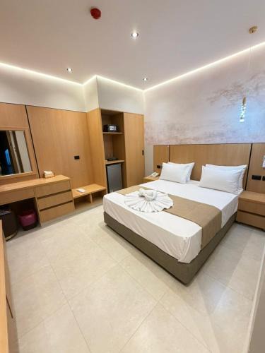 Qasr an-Nil Hotel | Royal Hotel