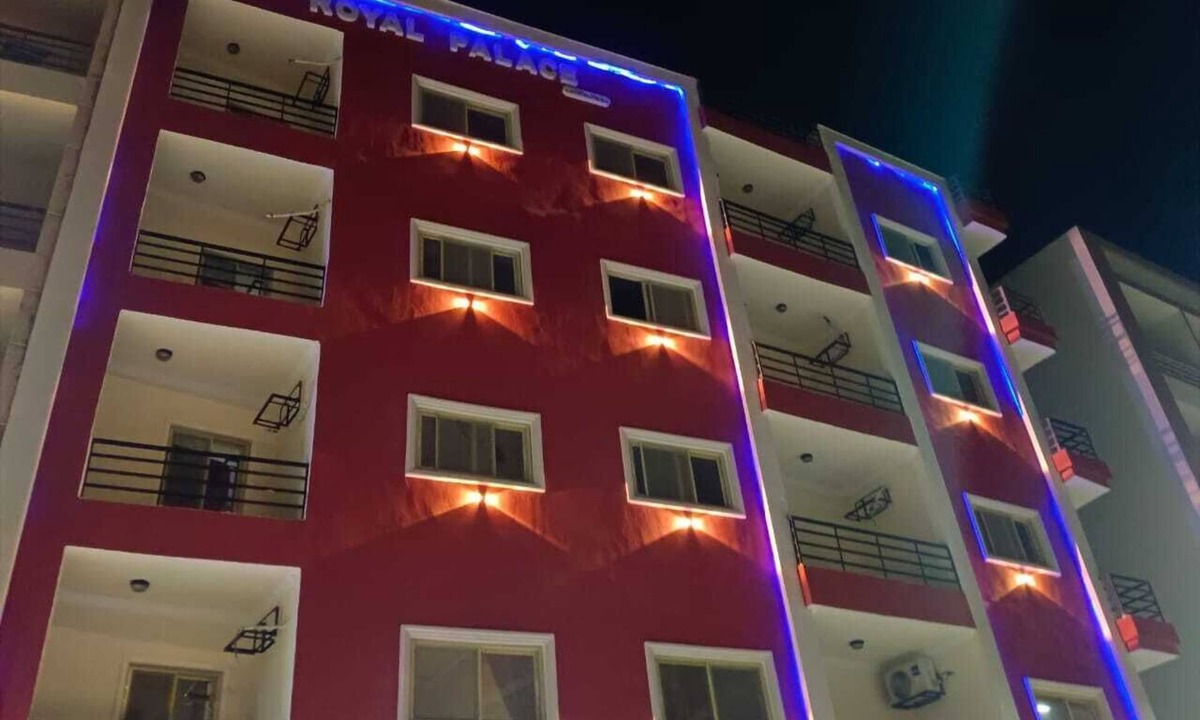 Al Mamsha El Seyahi Apartment | Royal Palace Studio 3