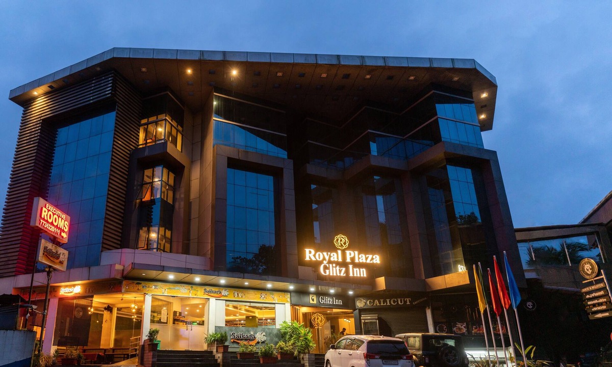 Kozhikode Hotel | Royal Plaza Glitz Inn