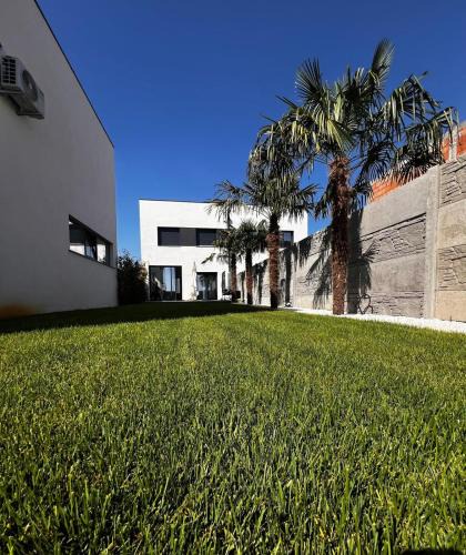 Mosnita Noua Villa | Royal Residence