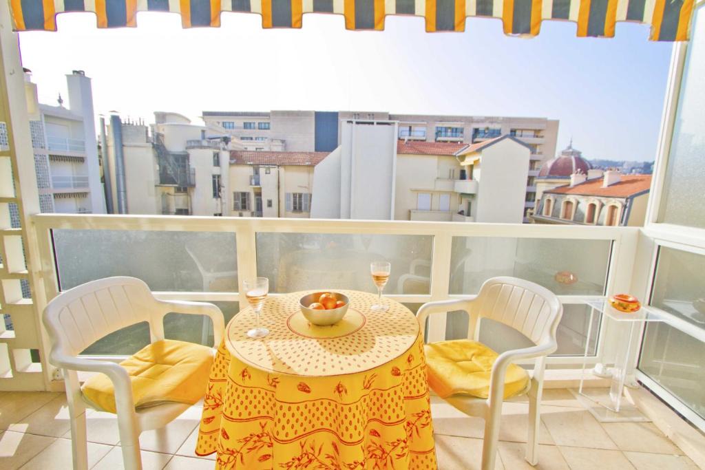 Carre d'Or Apartment | Royal Studio Promenade