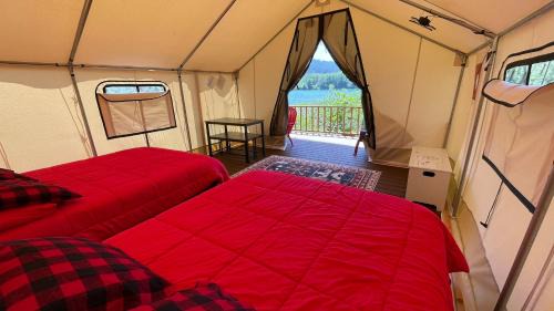 Klamath Other | Ruby Glamping tent - tent site #9