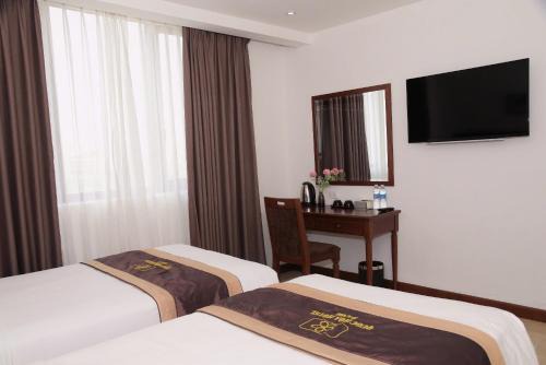 Ha Long Hotel | Ruby hotel Tuần Châu
