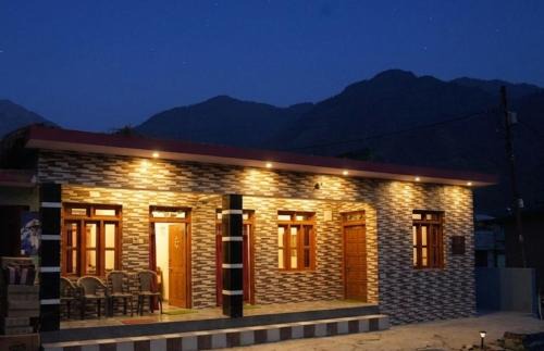 Chamoli House | Rudranath Home Stay