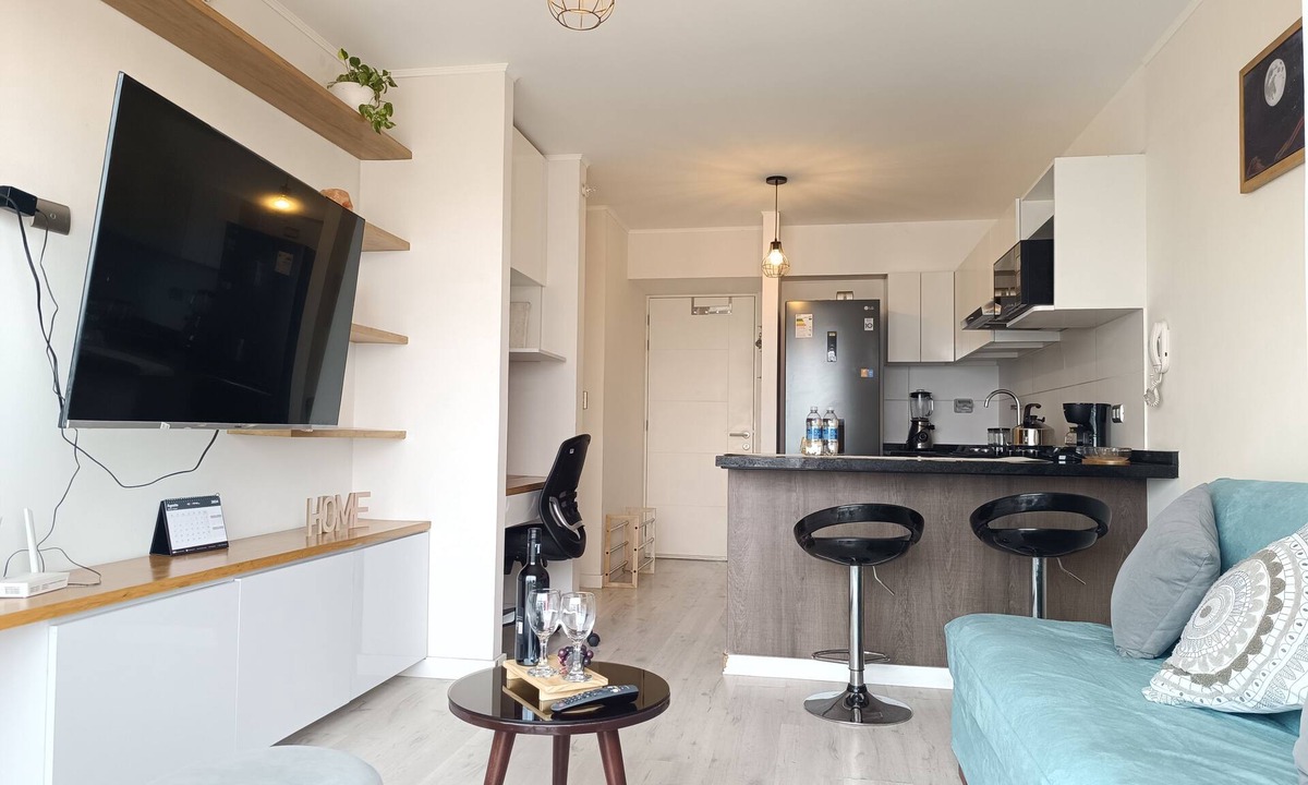 Surquillo Apartment | Runawasi Eres,Modern, centrally located apartment with wonderful view