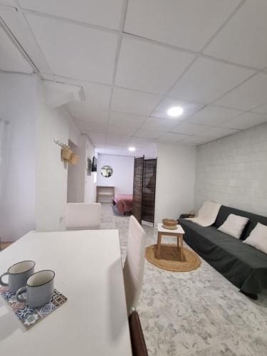 Cortes de Pallas Apartment | Rural studio