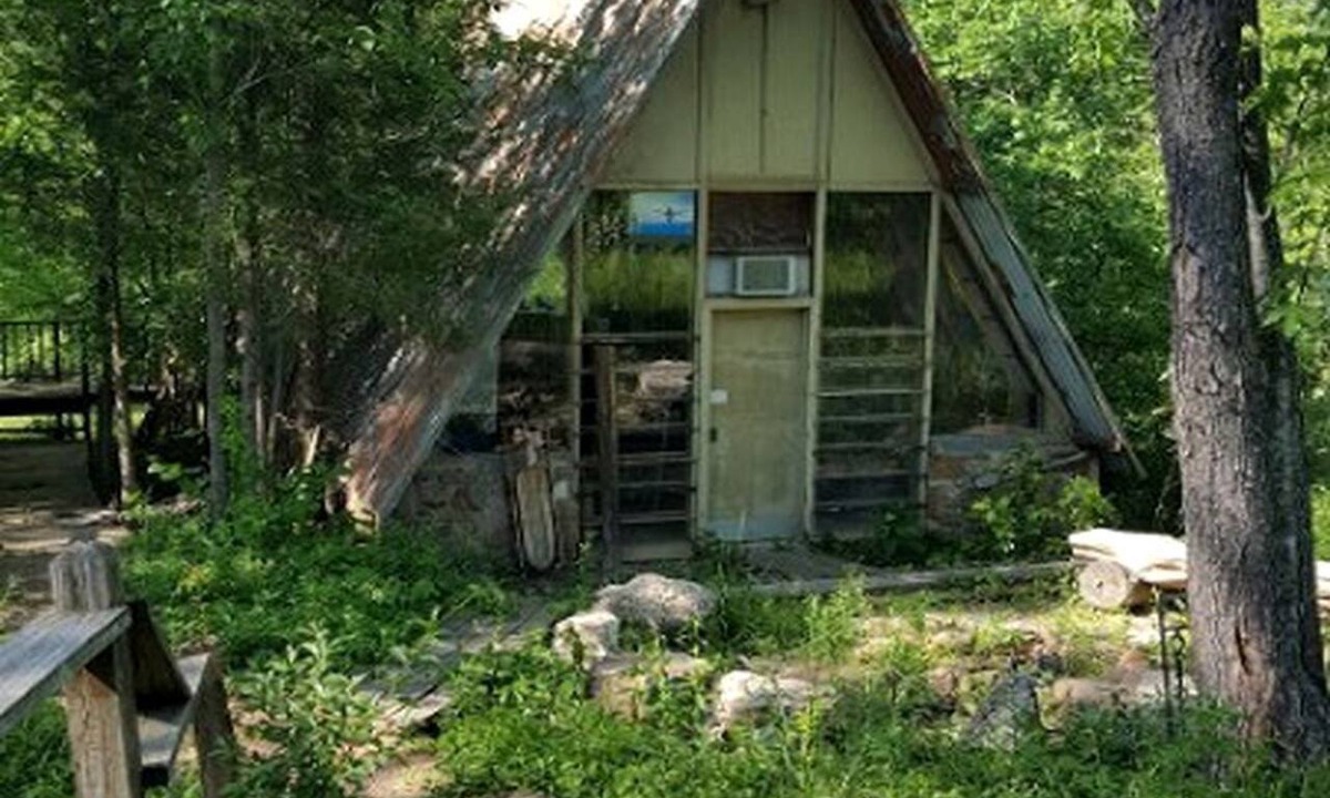 Grubville Cabin | Rustic A-Frame Cabin in the Lush Woodlands of Grubville, Missouri
