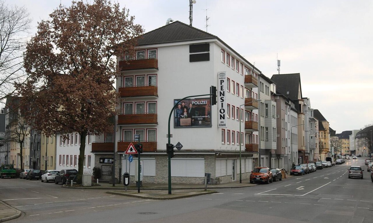 Frohnhausen Apartment | Rustic Apartment in Essen