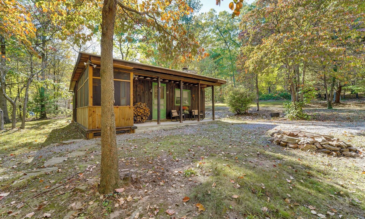 Buffalo Mills Cabin | Rustic Bedford Cabin Near Hunting & Fishing
