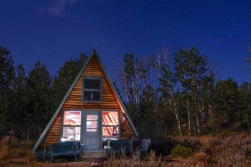 Walden Cabin | Rustic Cabin with Spectacular Alpine Views in Walden, Colorado