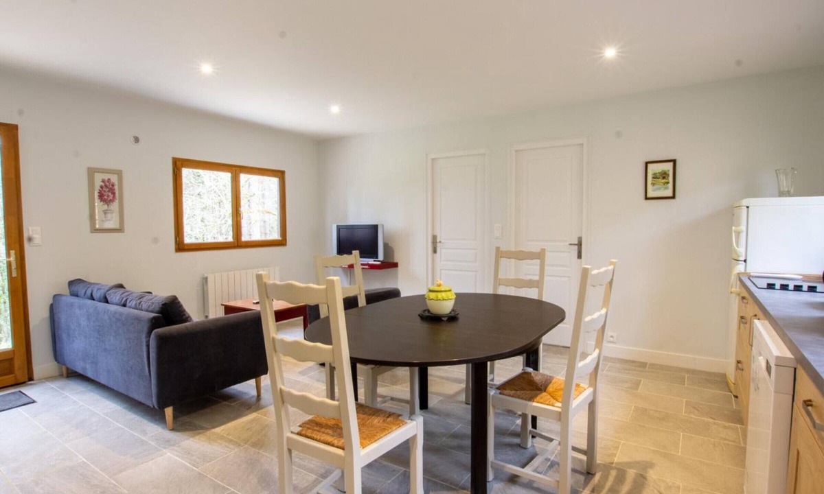 Saint-Pompont Cottage | Rustic chalet with terrace and WiFi in the heart of the Black Périgord