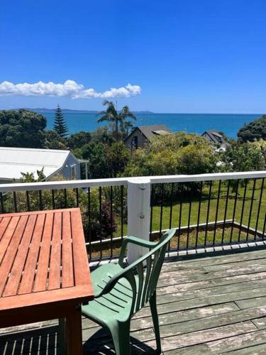 Cable Bay House | Rustic Charmer in Cable Bay