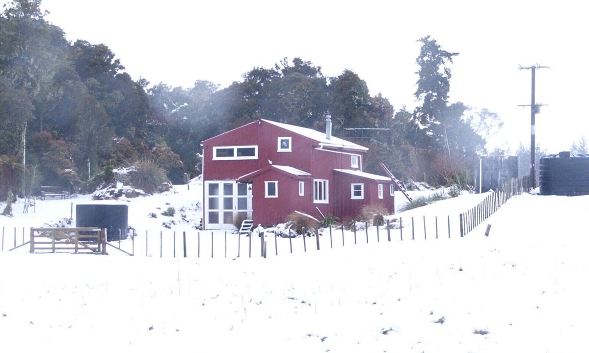 Raurimu House | Rustic charming converted barn, 10 minutes from Tongariro National Park