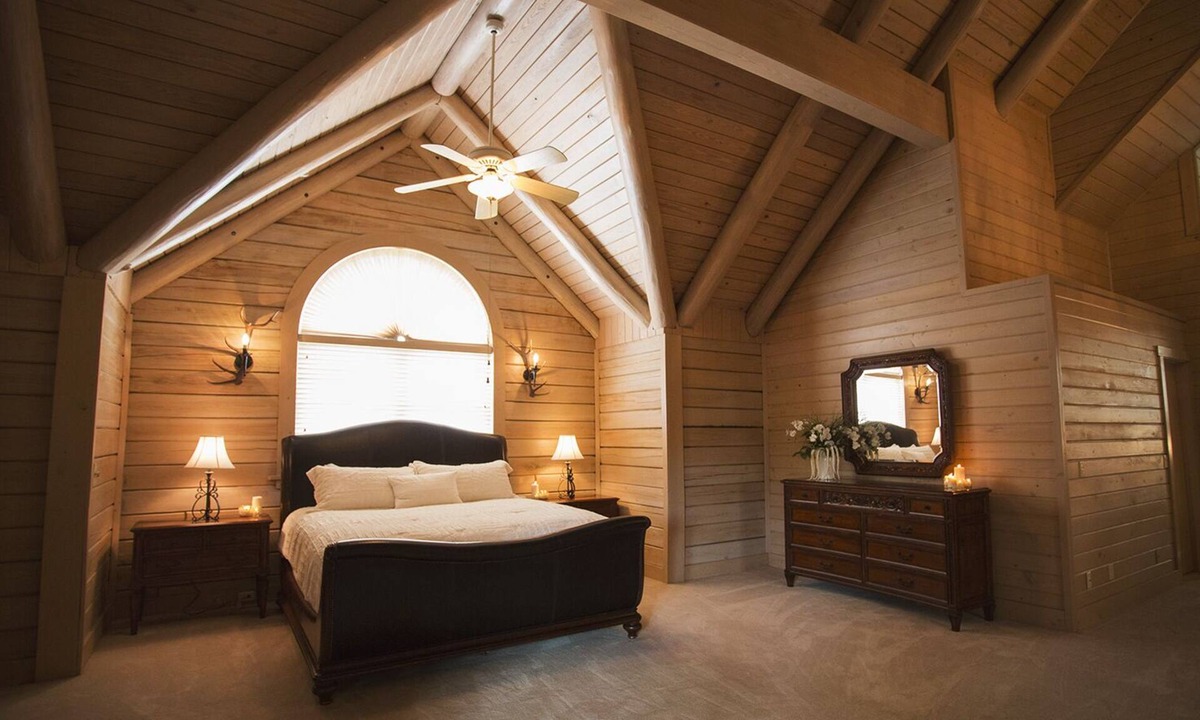 Okeechobee House | Rustic Country Lodge set on 800 Private Acres