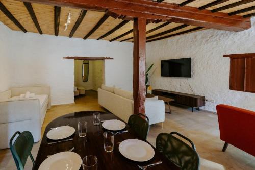 Omodos Apartment | Rustic Elegance in Omodos