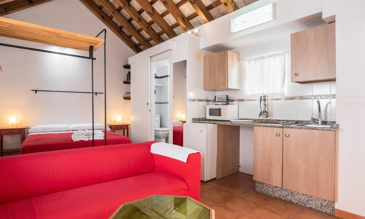 San Ambrosio Apartment | Rustic Holiday Apartment "Casa La Costanilla F" with Roof Terrace and Wide View