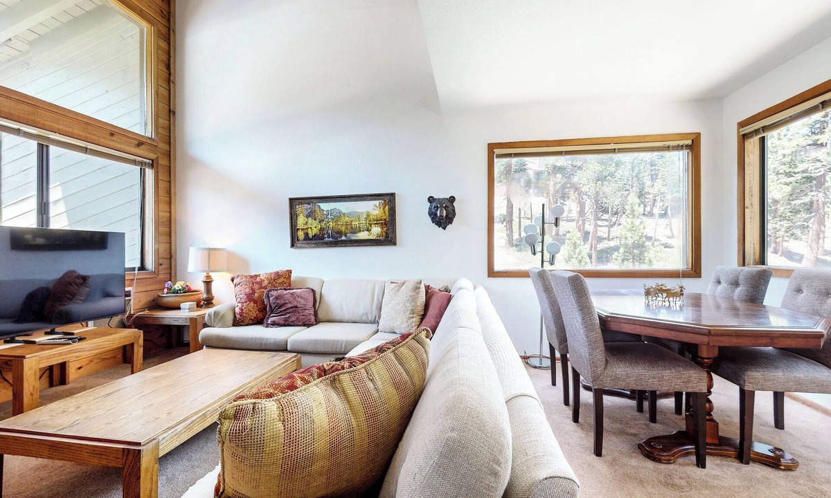 Mammoth Lakes Condo | Rustic Home, Quiet Location. Near Bike Trails & Lakes Basin. Hot Tub On-site