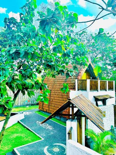 Bukit Ski Chalet | Rustic Loft Bungalow in Jimbaran