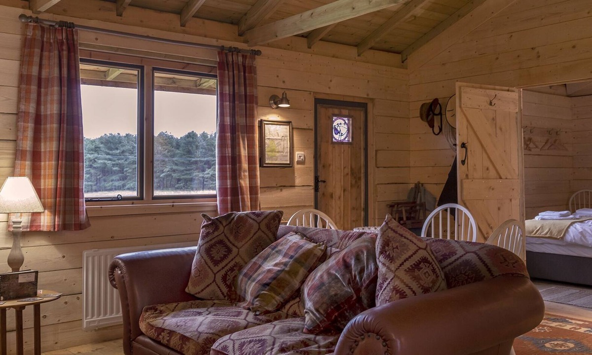 Sherwood Forest Cabin | Rustic Log Cabin overlooking Sherwood Forest