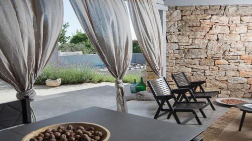 Tinjan Villa | Rustic luxury villa with stunning interior in Tinjan