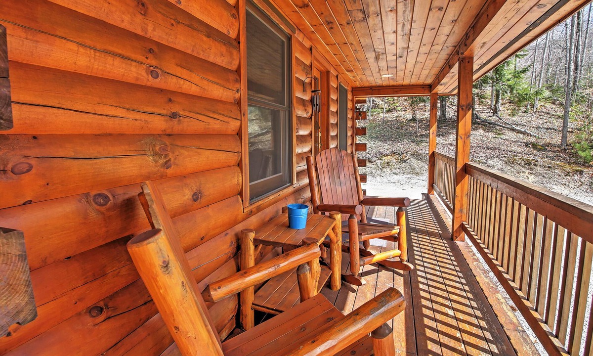 North Conway Cabin | Rustic North Conway Cabin < 3 Mi to Cranmore Mtn!