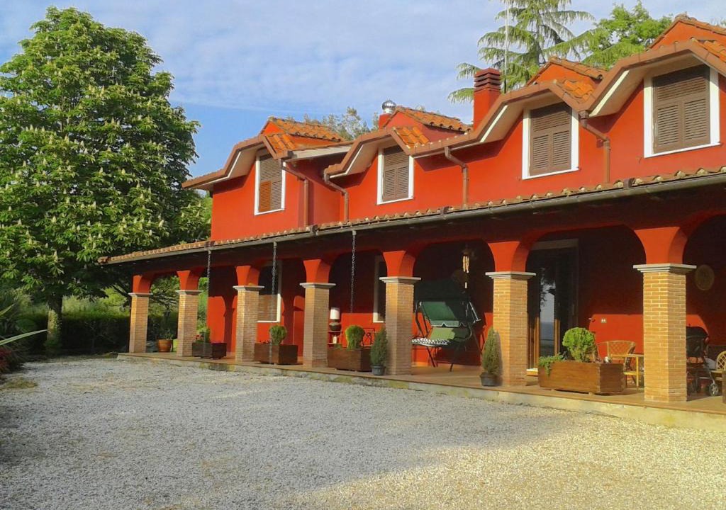 Quartaccio House | Rustic Pool Villa in Roman Countryside