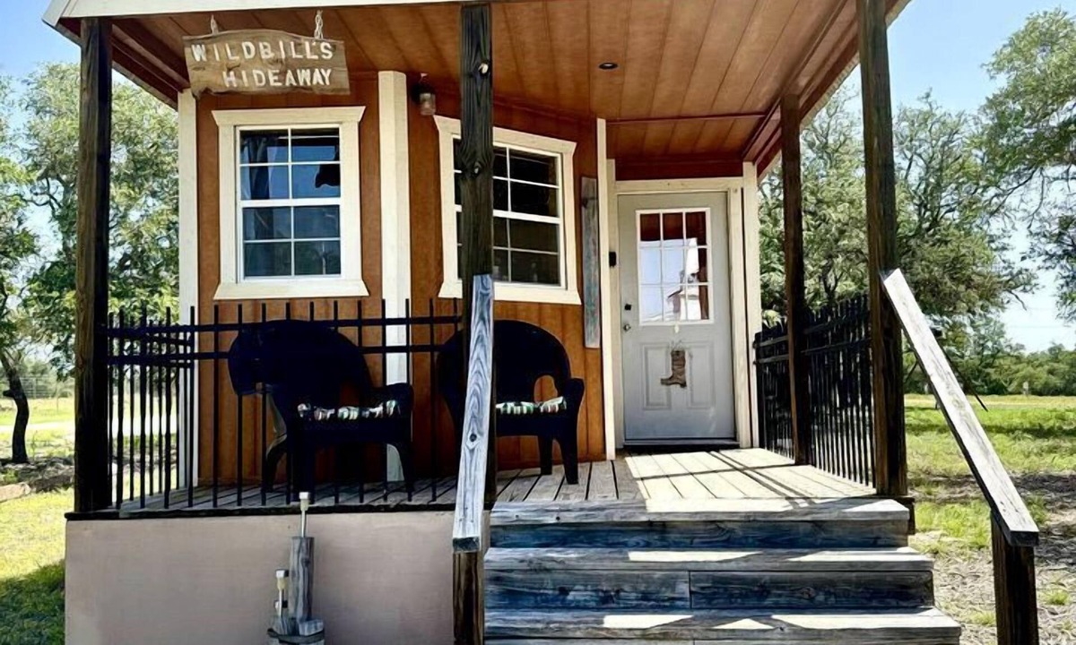 Mountain Home Cabin | Rustic Ranch Hideaway Cabin with Stargazing & Sunset Views near Kerrville in Mountain Home, Texas