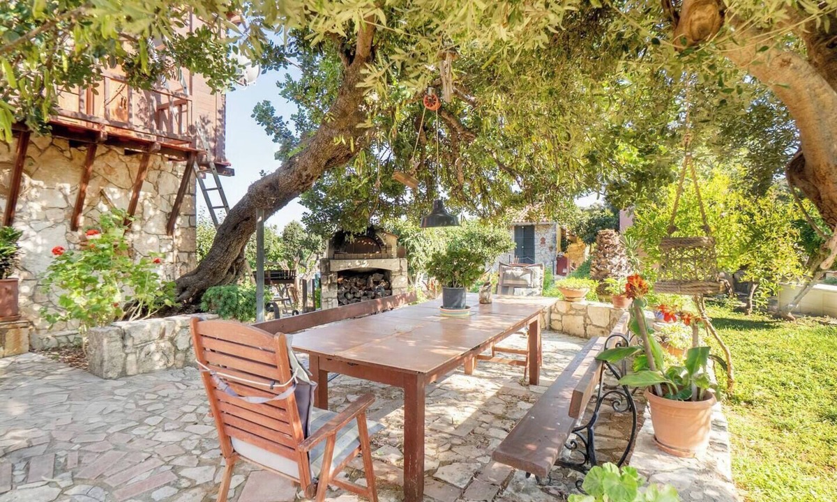Tilisos House | Rustic Retreat - Private Pool in Nature's Embrace