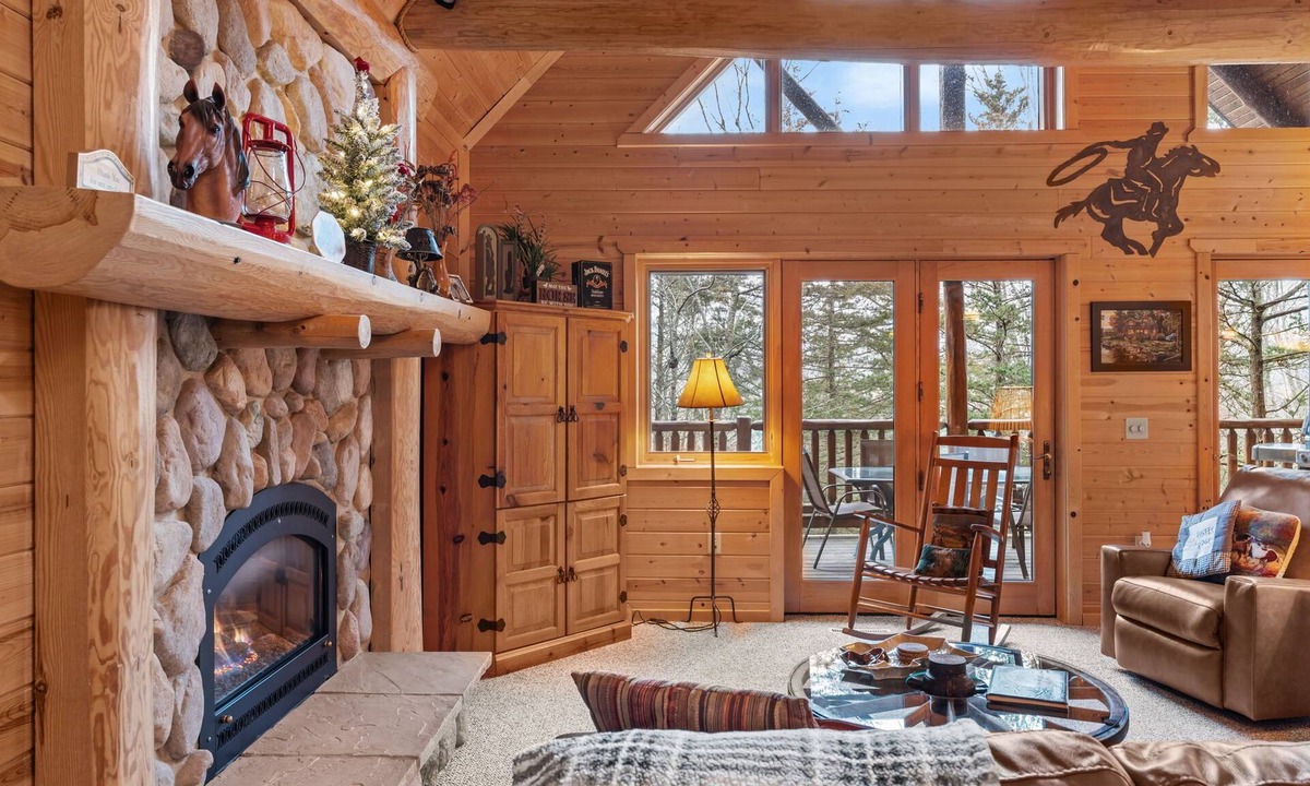 Merrimac Cabin | Rustic Ridge Cabin 105 - Private Woodland Retreat near Devil's Lake