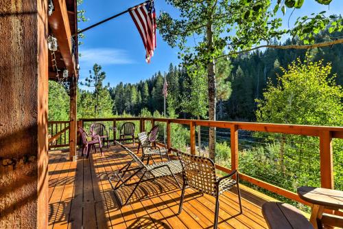Truckee House | Rustic Riverfront Truckee Cabin w/Deck & BBQ