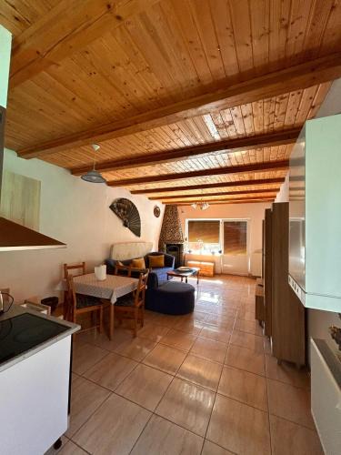 Medias Apartment | Rustic