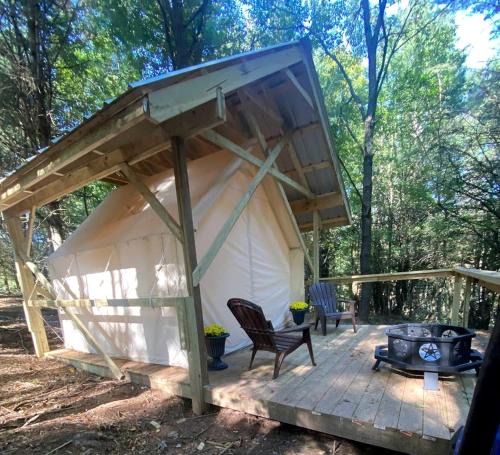 Otego House | Rustic Safari Tent on a Wonderful Farm Surrounded by Nature for an Amazing Glamping Experience in Otego, New York