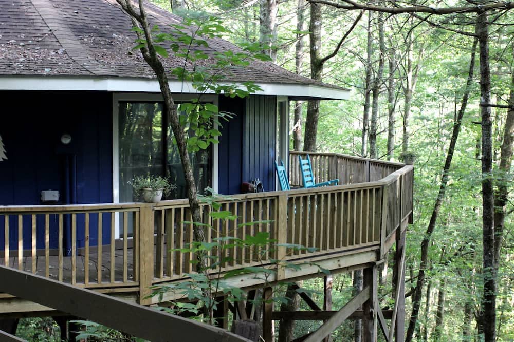 Sky Valley Cabin | Rustic Tree Top Cabin in Sky Valley, Georgia
